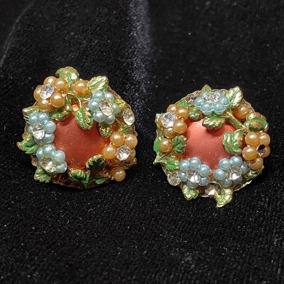 Jewelry - Vintage Earrings, Clip On, Beaded